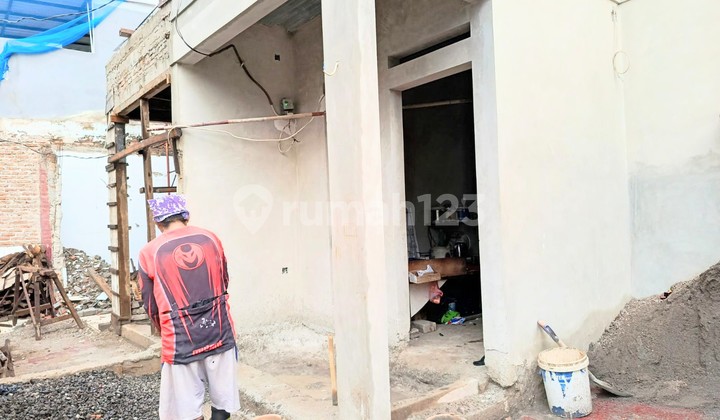 Rumah Dalam Komplek Dekat Gerbang Tol Kalimalang 2