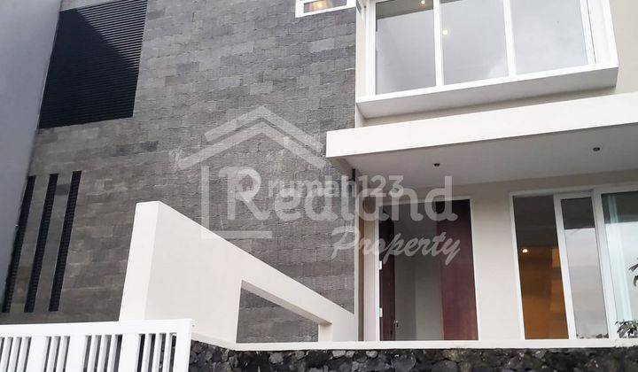 Rumah Baru, 2 Lantai, View Gunung di Ungaran Barat Tr 7358