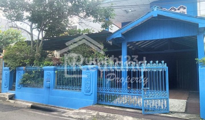 House in the Banyumanik area, Semarang (Si EL 8213) 1