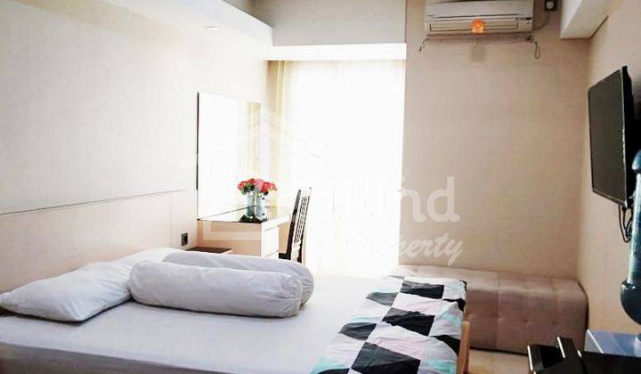 Apartemen Warhol di Lantai 16 , Semarang Yv 3411  1