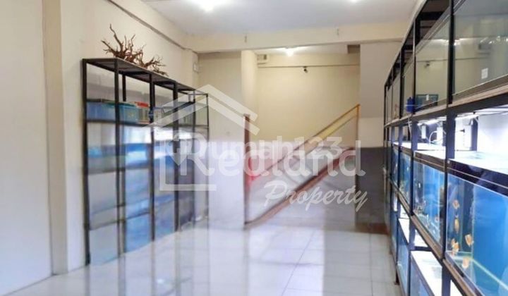 Shop House in Medoho Area, Semarang ( Jo 8569 ) 2