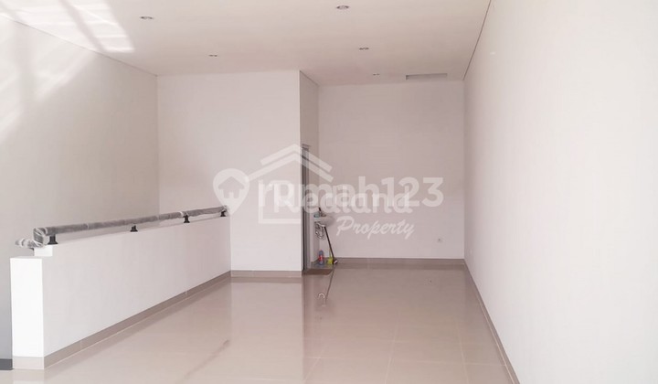 Ruko di Pasar Modern BSB , Semarang ( Me 7655 ) 2