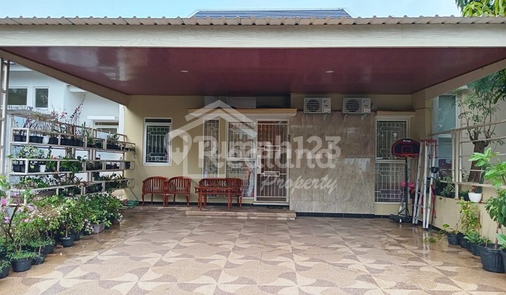 House in Forest Hill, BSB City, Semarang (Me 7638) 1