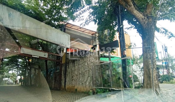 Business Space in the Tembalang Area, Semarang (Me 7720) 2