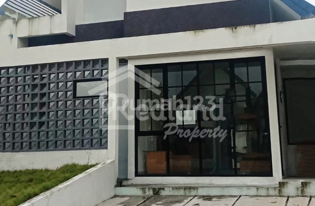 Rumah di The Miles , Bsb City Semarang ( Me 7641S ) 1