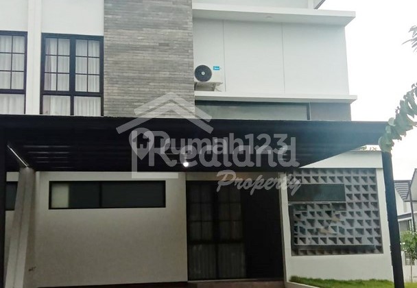 Rumah di The Miles , Bsb City Semarang ( Me 7640 ) 1