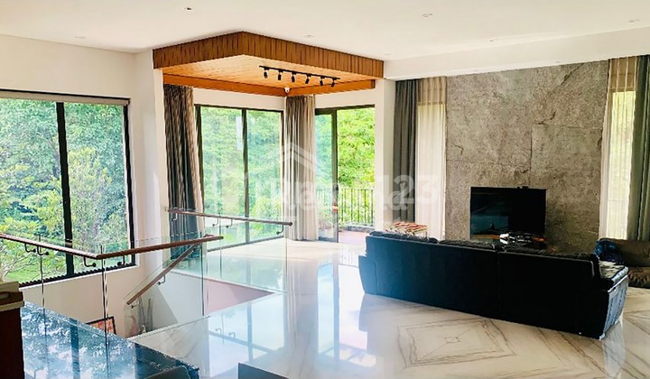 Rumah di Perum Graha Candi Golf , Semarang ( Me 7758 ) 2