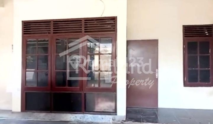 Rumah di Puri Anjasmoro , Semarang ( Jo 8641 ) 2