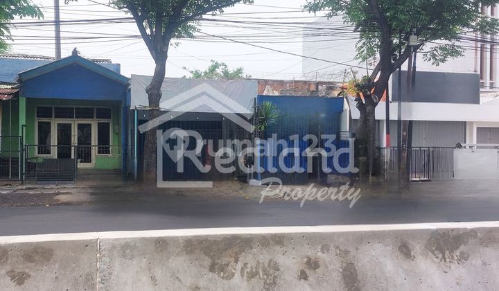 Tanah di Daerah Majapahit , Semarang ( Jo 8452 ) 1