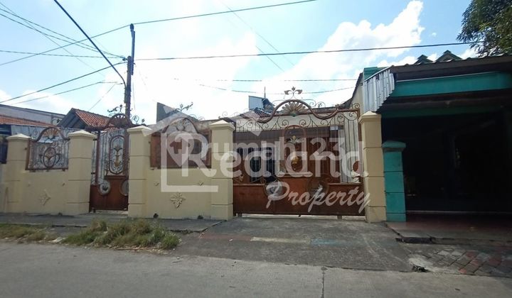 Rumah di Medoho Raya , Semarang ( Me 8180 ) 1