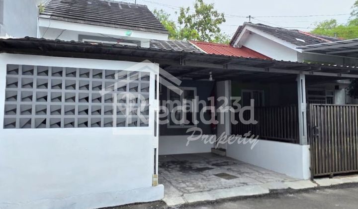 Rumah di Perum Grand Sinar Mutiara Tembalang, Semarang ( EL 7493 ) Rumah di Perum Grand Sinar Mutiara Tembalang, Semarang ( EL 7493 )