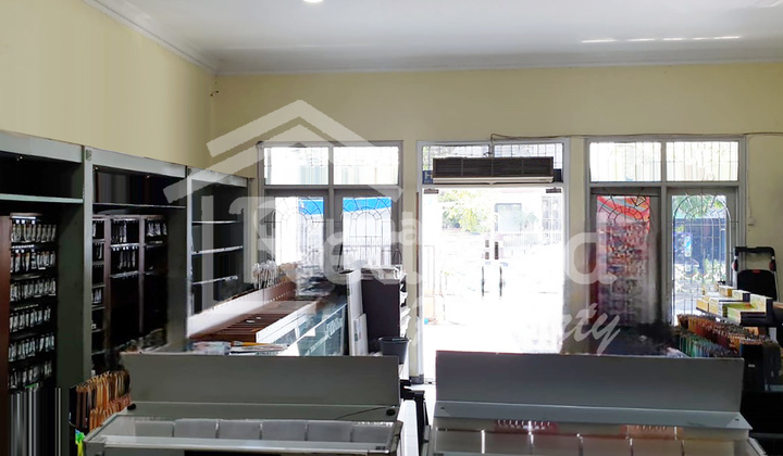 Rumah di MT Haryono , Semarang ( On 7827 ) 2