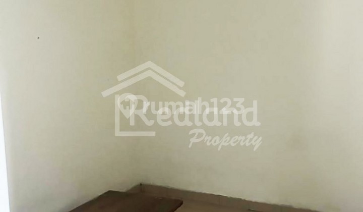 Rumah di Montana Graha Candi Golf , Semarang ( Me 7759 ) 2