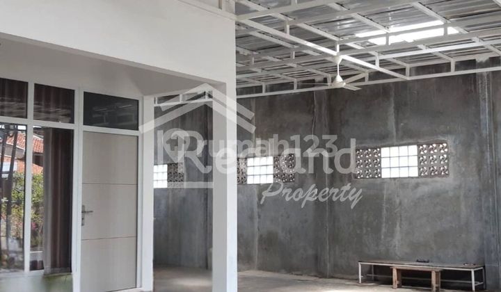 Rumah di Daerah Lamper Tengah , Semarang ( Me 8121 ) 1