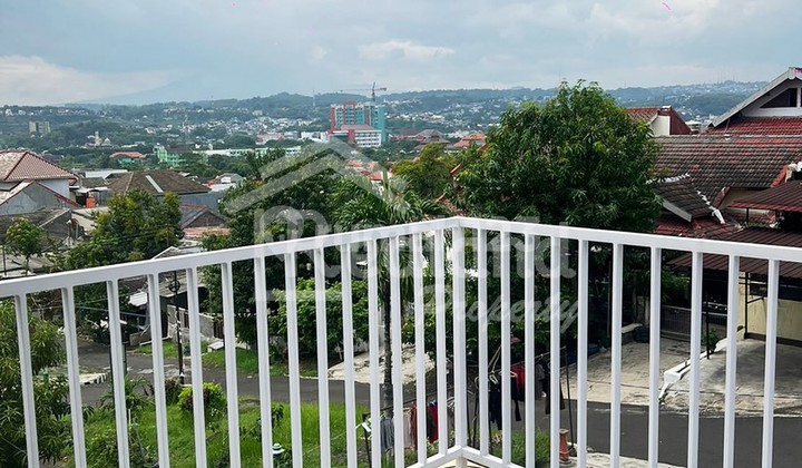 Rumah di daerah Tembalang , Semarang ( Ni 7464 ) 2