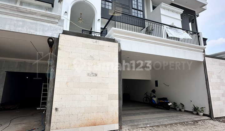 Brand New House Private Pool Private Lift Pejaten Barat