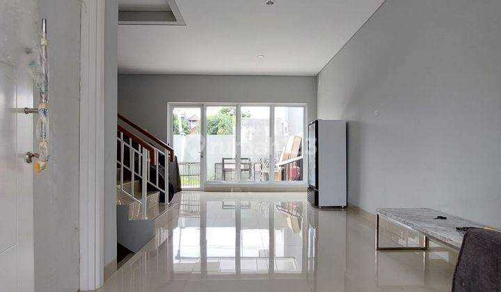 Jual Rugi Rumah Synthesis Homes Cirendeu Siap Huni Andesit Corner Depan Taman