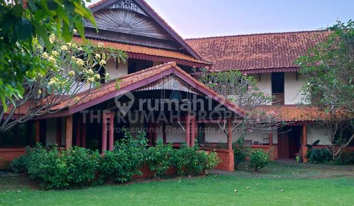 Dijual Rumah Villa Etnik Jawa Bali Tanah Luas di Cirendeu  6