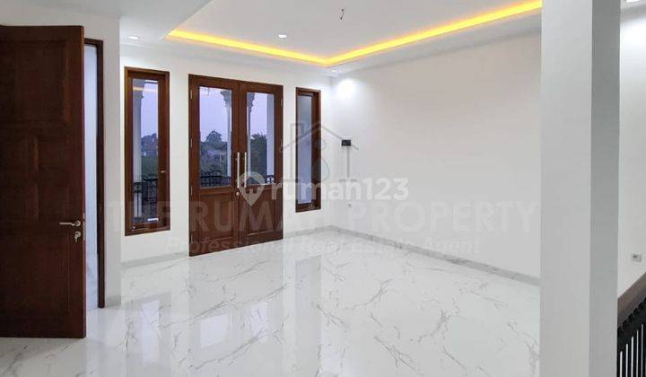 Rumah Baru 3 Lantai Private Pool Modern Klasik Petukangan Area 9