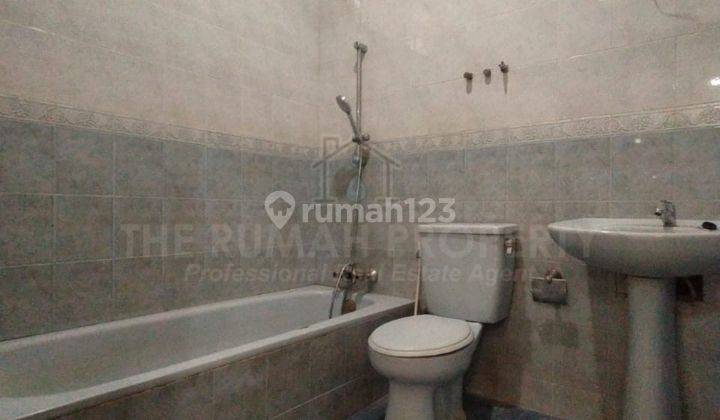 Sewa Rumah 2 Lantai Akses Parkir Luas Bisa Jadi Office di Kalibata Jaksel 23