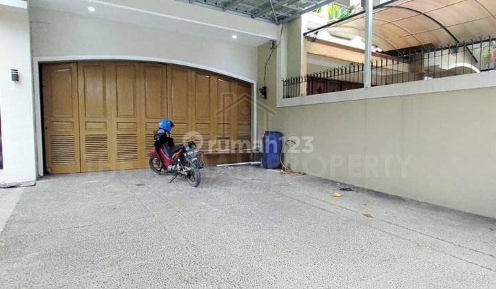 Disewa Rumah 2 Lantai Modern Minimalis Akses Parkir Luas di Kalibata 8