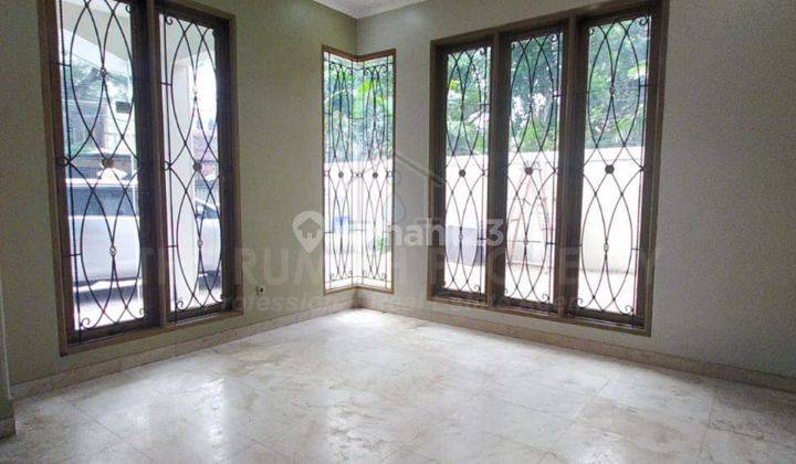 Disewa Rumah 2 Lantai Modern Minimalis Akses Parkir Luas di Kalibata 26