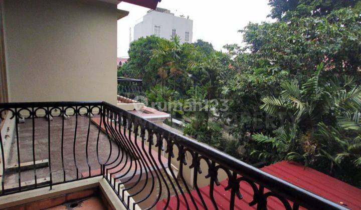 Disewa Rumah 2 Lantai Modern Minimalis Akses Parkir Luas di Kalibata 29