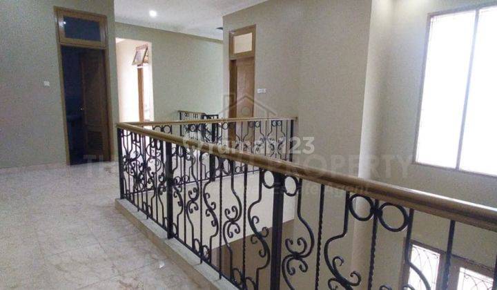 Rumah Mewah 2 Lantai Lokasi Strategis di Kalibata Jaksel 14