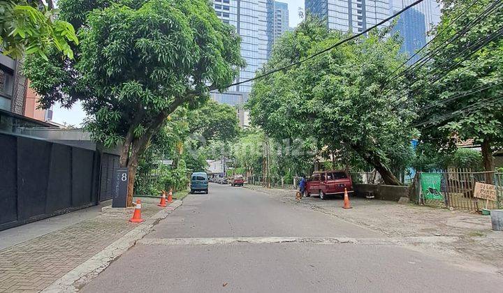 Rumah Hitung Tanah Cocok Untuk Komersil Lokasi Strategis di Scbd 2
