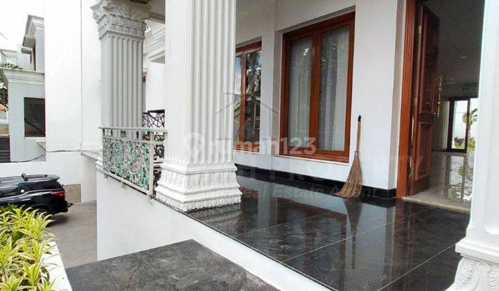 Rumah American Modern Jeruk Purut Jakarta Selatan 1