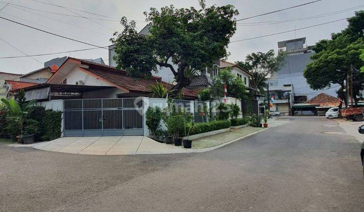 Jual Cepat Rumah Cantik di Lokasi Prime di Kebayoran Baru 2