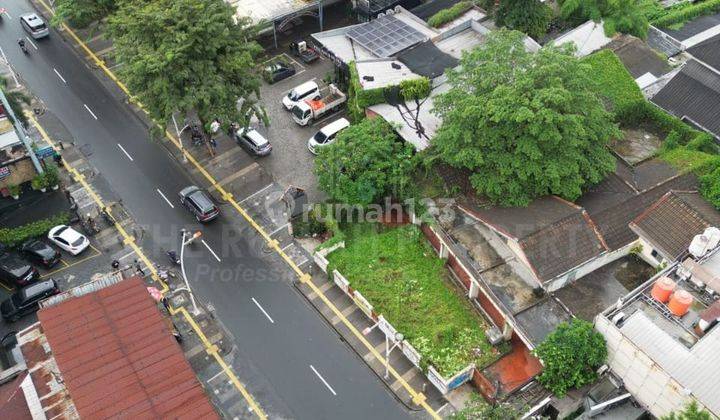 Rumah Hitung Tanah, Pinggir Jalan Raya Kemang, Jakarta Selatan. 2