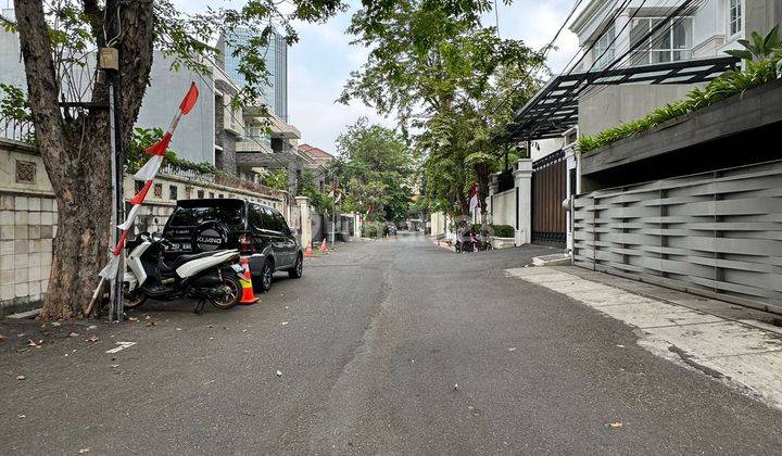 Rumah Dengan Basement Tendean Jaksel Kebayoran Baru 1