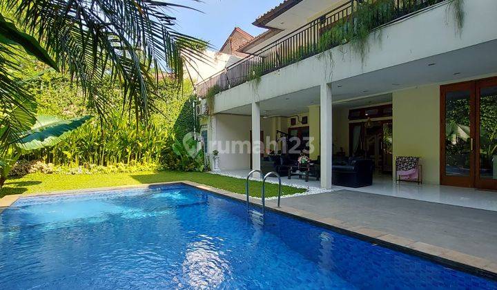 Rumah Modern Unit Rapi Ada Kolam Renang di Cirendeu Dalam Komplek 1