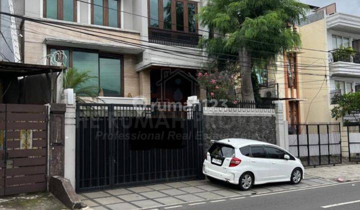 Rumah Mewah Modern Tropis Dekat Sudirman di Bendungan Hilir Jakpus 2