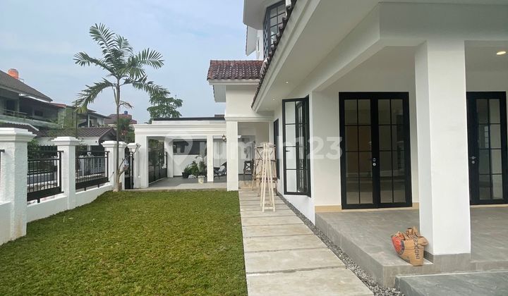 Rumah Mewah Posisi Hoek Private Pool Dalam Komplek Lebak Bulus