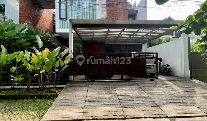 Rumah Mewah Dalam Cluster Furnished Bintaro 1