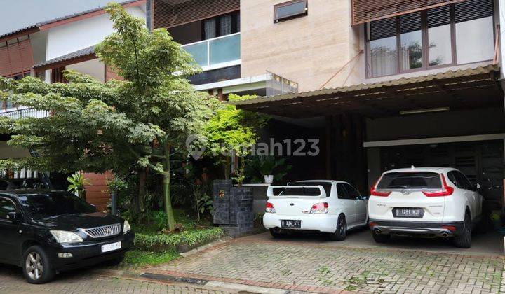 Rumah Cantik Siap Huni di Komplek Kebayoran Bintaro Residence 1