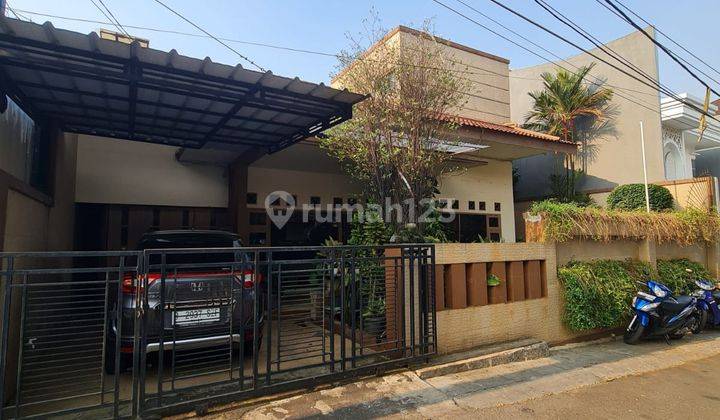 Rumah 2 Lantai Dalam Komplek di Tanah Kusir Jaksel 8 Kamar Tidur 1