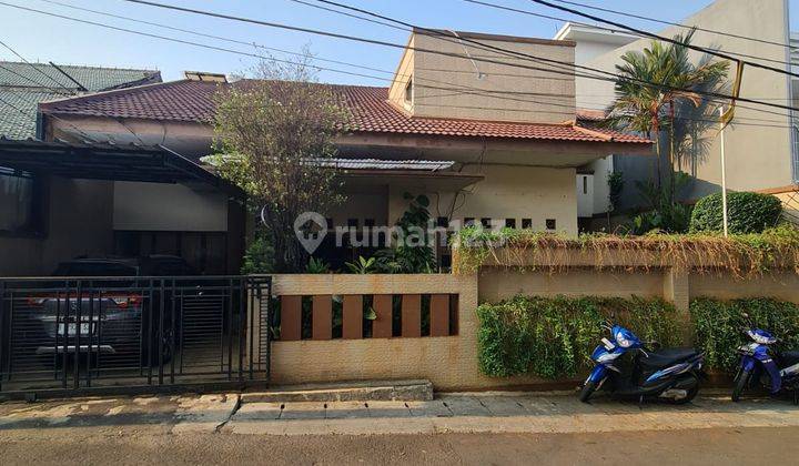 Rumah 2 Lantai Dalam Komplek di Tanah Kusir Jaksel 8 Kamar Tidur 2