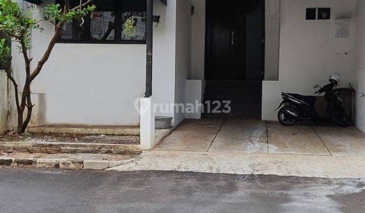 Rumah Minimalis 2 Lantai Dalam Townhouse di Andara Depok 2