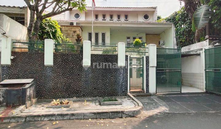 Dijual Rumah Minimalis 2 Lantai Dalam Komplek di Lebak Bulus 1