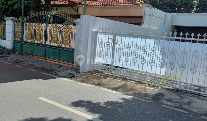 Dijual Rumah Asri Dengan Tanah Luas di Pejaten Timur Jaksel 1