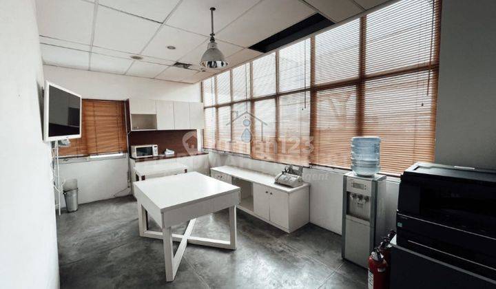 Disewakan Ruang Usaha di Synthesis Square Gatot Subroto Jaksel 2