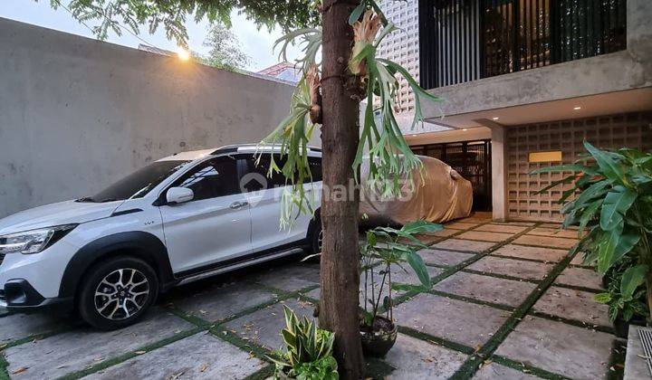 Dijual Rumah Bernuansa Tropical di Kebayoran Baru Jakarta Selatan 2