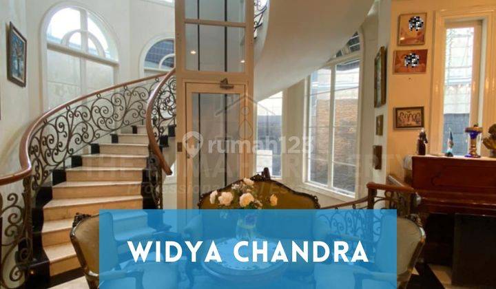 Rumah Mewah Private Lift Widya Chandra Jakarta 1