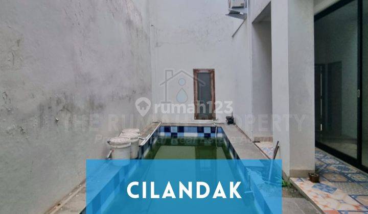 Dijual Rumah Dengan Private Pool Lokasi Strategis di Cilandak 1