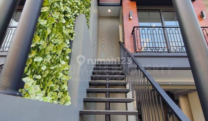 Townhouse 3 Lantai Modern Cilandak Dekat Ke Jalan Fatmawati 2