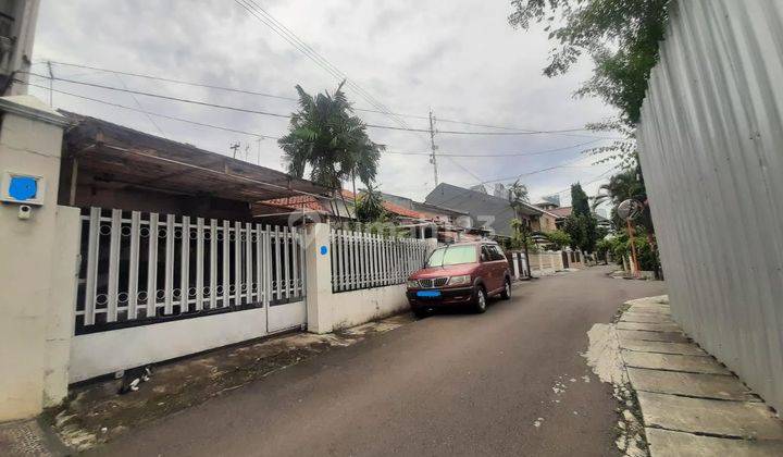 Dijual Murah Rumah Hitung Tanah di Kawasan Elite Kebayoran Baru 2