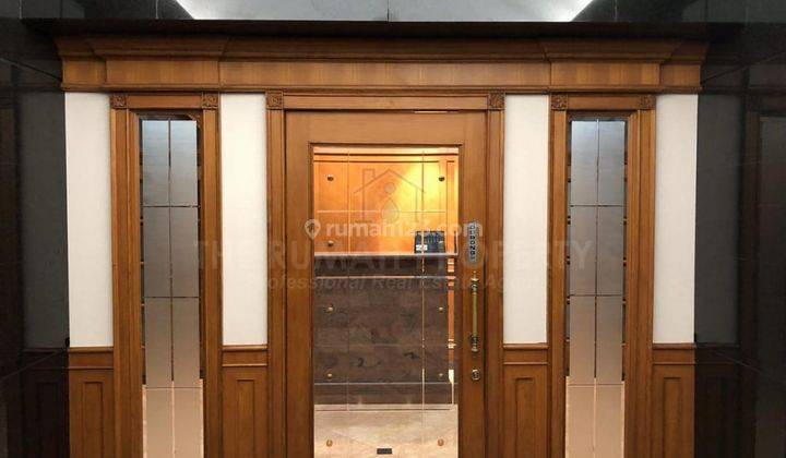 Disewakan Ruang Kantor Furnished Lokasi Strategis di Senayan 2